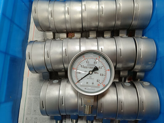 4 Zoll 316 Edelstahl-Manometer mit Bajonettring für stoßfeste Leistung