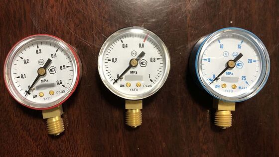 2-Zoll- (50 mm) Gasprüfdruckmessgerät mit 0-25 MPa-Bereich und Hochgenauigkeitszertifizierung für Gassysteme